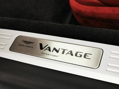 2018 Aston Martin VANTAGE 缩略图 18