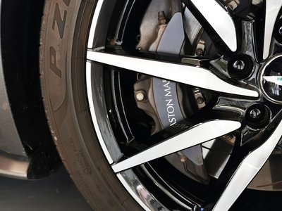 2018 Aston Martin VANTAGE 缩略图 15