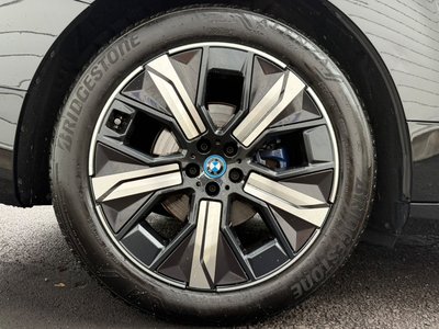 2023 BMW IX photo 16