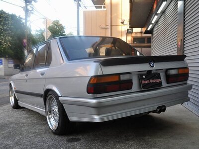 صورة 7 لـ 1986 BMW 5 SERIES