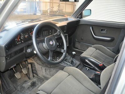 صورة 14 لـ 1986 BMW 5 SERIES