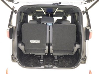 2024 Toyota ALPHARD 照片 32