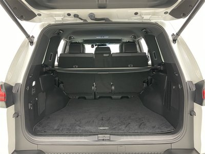2023 Lexus LX photo 14