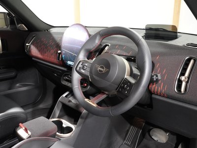 صورة 16 لـ 2024 MINI COOPER COUNTRYMAN