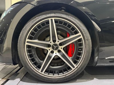 2024 Mercedes-BENZ EQE AMG photo 9
