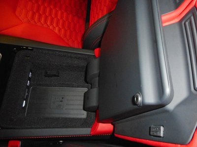 صورة 28 لـ 2019 Lamborghini URUS