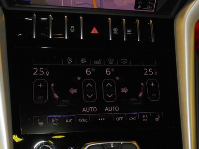 صورة 25 لـ 2019 Lamborghini URUS