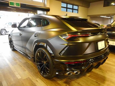 صورة 8 لـ 2019 Lamborghini URUS