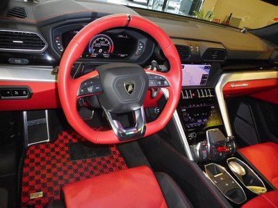 صورة 18 لـ 2019 Lamborghini URUS