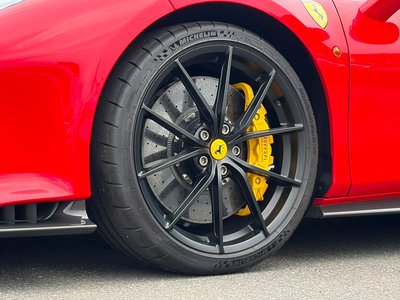 صورة 8 لـ 2019 Ferrari 488 PISTA