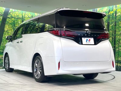 صورة 34 لـ 2024 Toyota ALPHARD