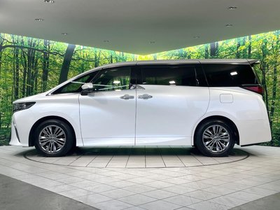 صورة 31 لـ 2024 Toyota ALPHARD