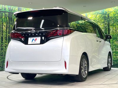 صورة 17 لـ 2024 Toyota ALPHARD