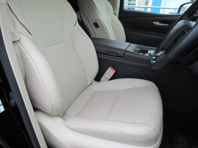2025 Toyota ALPHARD 照片 17
