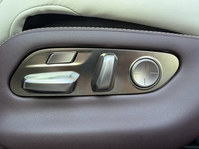 2018 Lexus LS thumbnail 78