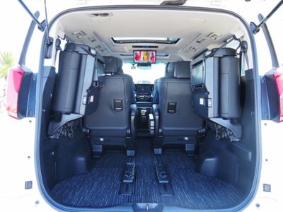 2021 Toyota ALPHARD — фото 43