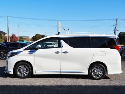 2021 Toyota ALPHARD — фото 8