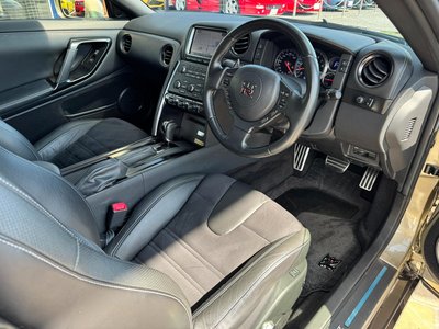 صورة 16 لـ 2015 Nissan GT-R