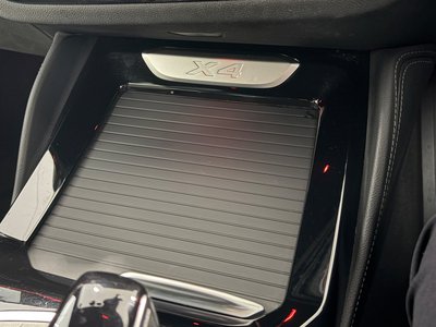 2024 BMW X4 thumbnail 44