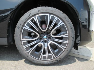 صورة 16 لـ 2025 BMW X3