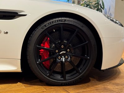 2014 Aston Martin V12 VANTAGE 照片 41