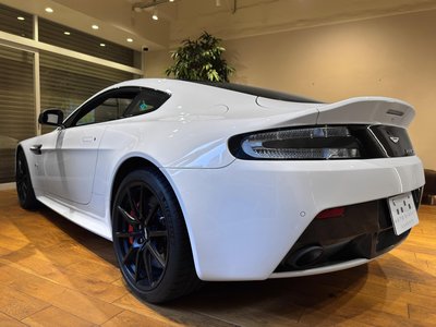2014 Aston Martin V12 VANTAGE photo 12