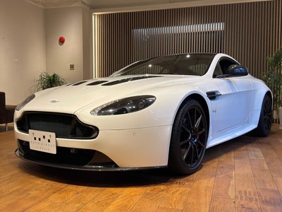 2014 Aston Martin V12 VANTAGE photo 4
