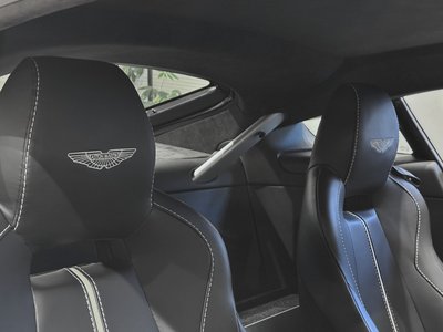 2014 Aston Martin V12 VANTAGE 照片 29