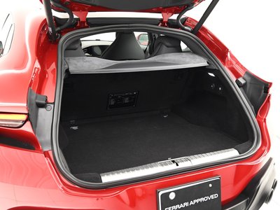 صورة 13 لـ 2024 Ferrari PUROSANGUE