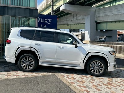 2025 Toyota LAND CRUISER 300 — фото 26