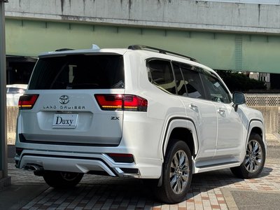 2025 Toyota LAND CRUISER 300 — фото 29