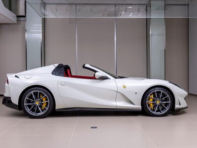 2021 Ferrari 812 GTS — фото 13