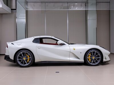 2021 Ferrari 812 GTS — фото 11