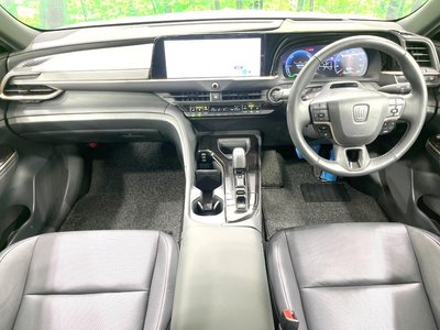 2025 Toyota CROWN SPORT 照片 2