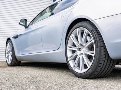 صورة 11 لـ 2010 Aston Martin RAPIDE