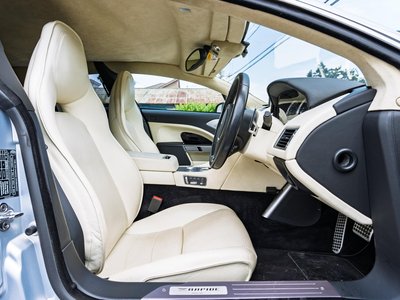 صورة 22 لـ 2010 Aston Martin RAPIDE