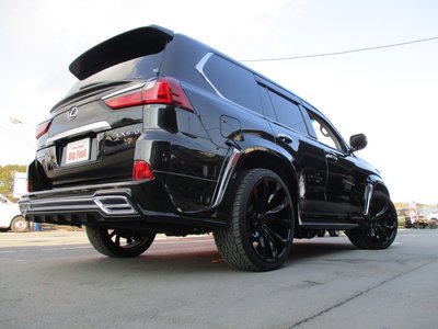 صورة 29 لـ 2015 Lexus LX