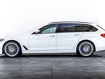 صورة 5 لـ 2018 BMW Alpina B5 TOURING