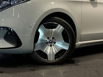 2025 Mercedes-BENZ V-CLASS photo 7