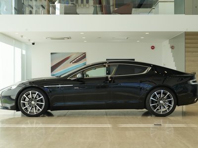 2016 Aston Martin RAPIDE — миниатюра 2