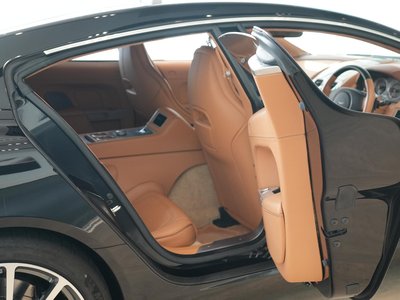 2016 Aston Martin RAPIDE — миниатюра 12