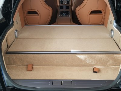 2016 Aston Martin RAPIDE — миниатюра 16
