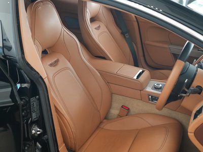 2016 Aston Martin RAPIDE — миниатюра 13