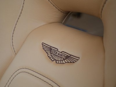 2016 Aston Martin RAPIDE — миниатюра 19