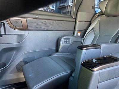 2023 Toyota ALPHARD — фото 55