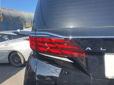2023 Toyota ALPHARD — фото 12