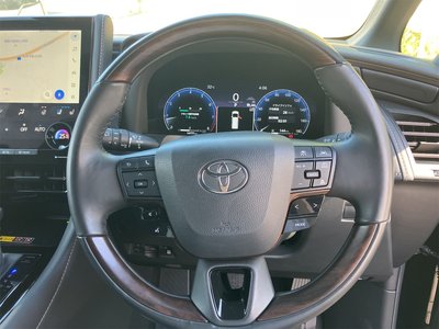 2023 Toyota ALPHARD — фото 24