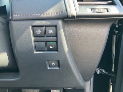 2023 Toyota ALPHARD — фото 27