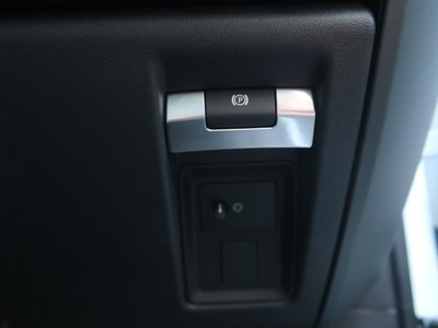 صورة مصغرة 38 لـ 2025 LAND Rover DEFENDER