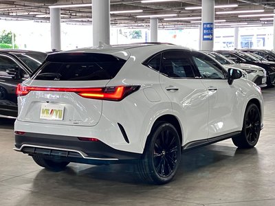 صورة مصغرة 6 لـ 2023 Lexus NX